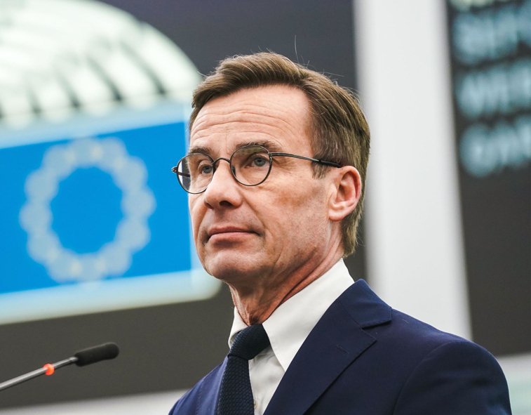 Att regeringen, ledd av statsminister Ulf Kristersson (M), dröjer med beslut om återinförande av skattebefrielse för gasdrivna fordon, är inte bra för miljön, menar Mattias Goldmann. Foto: Regeringen.