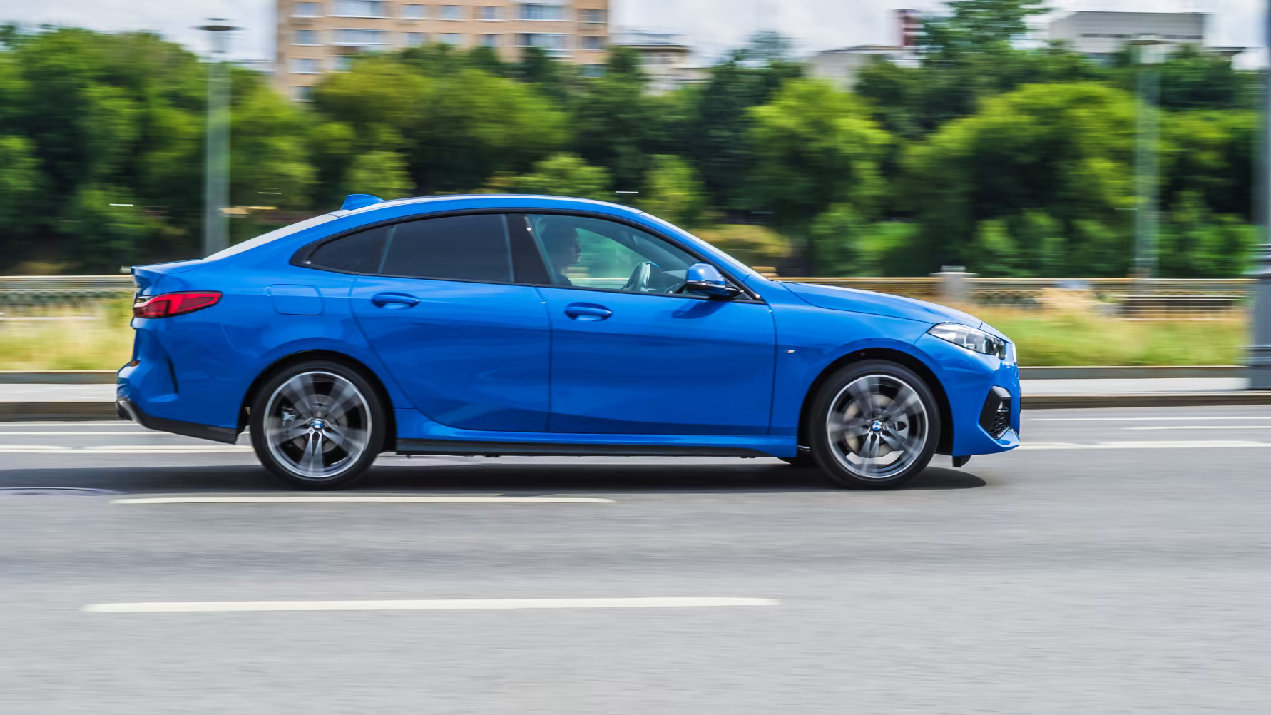 BMW-förare sämst på att hålla fartgränserna enligt kvdbils undersökning i samarbete med Kantar Sifo.