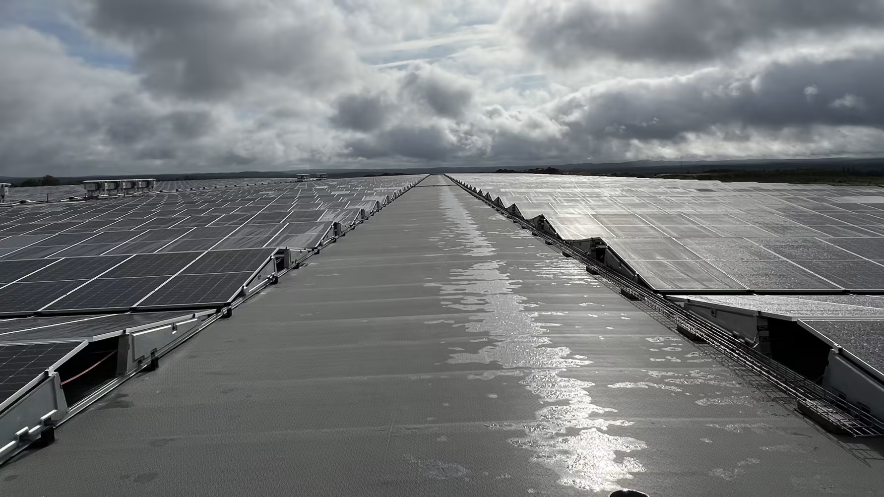    Svenska Retursystems solcellstak i Vaggeryd är ett av Sveriges största.