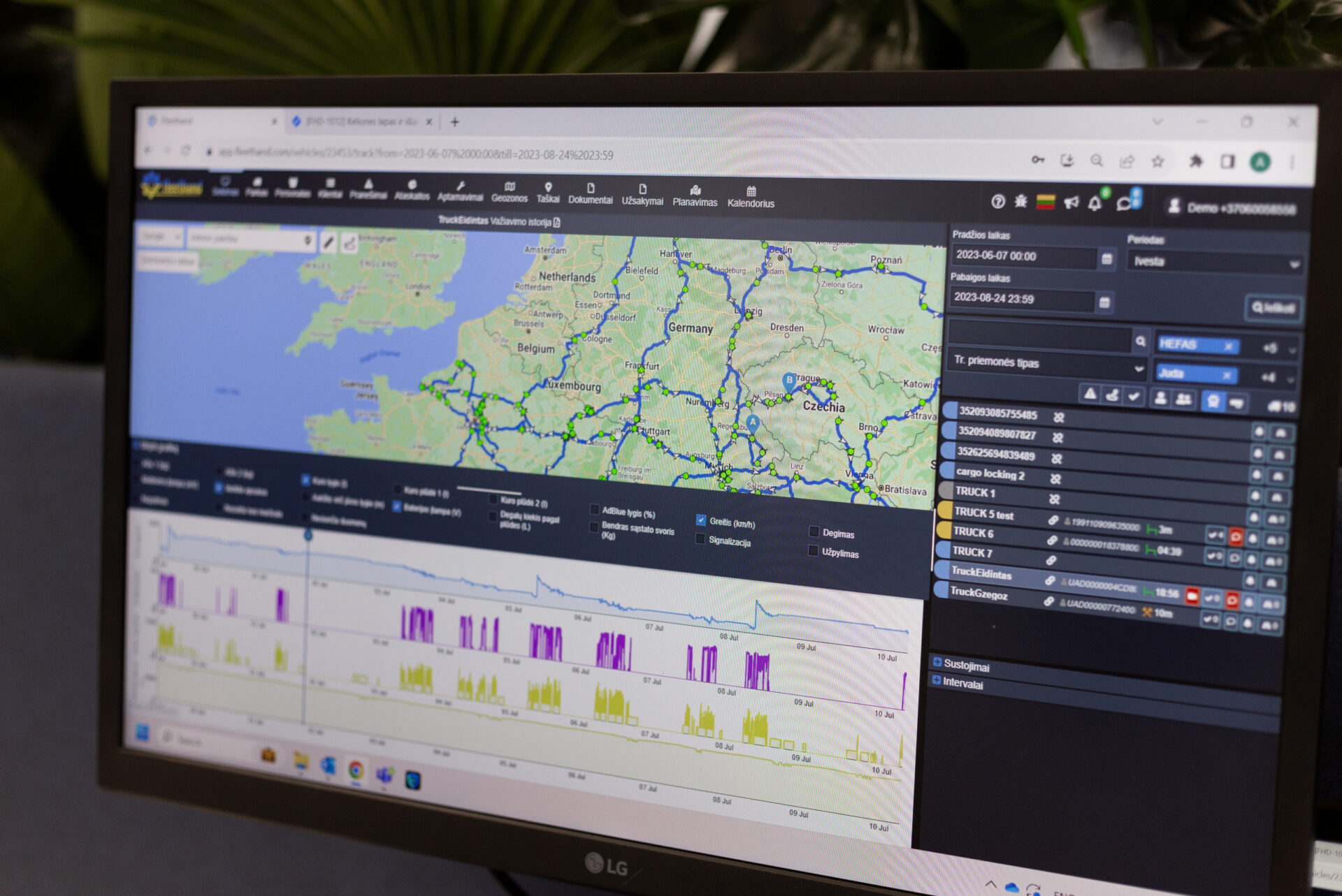 "Att välja bort digitalisering är inte ett alternativ", säger Girteka Logistics.