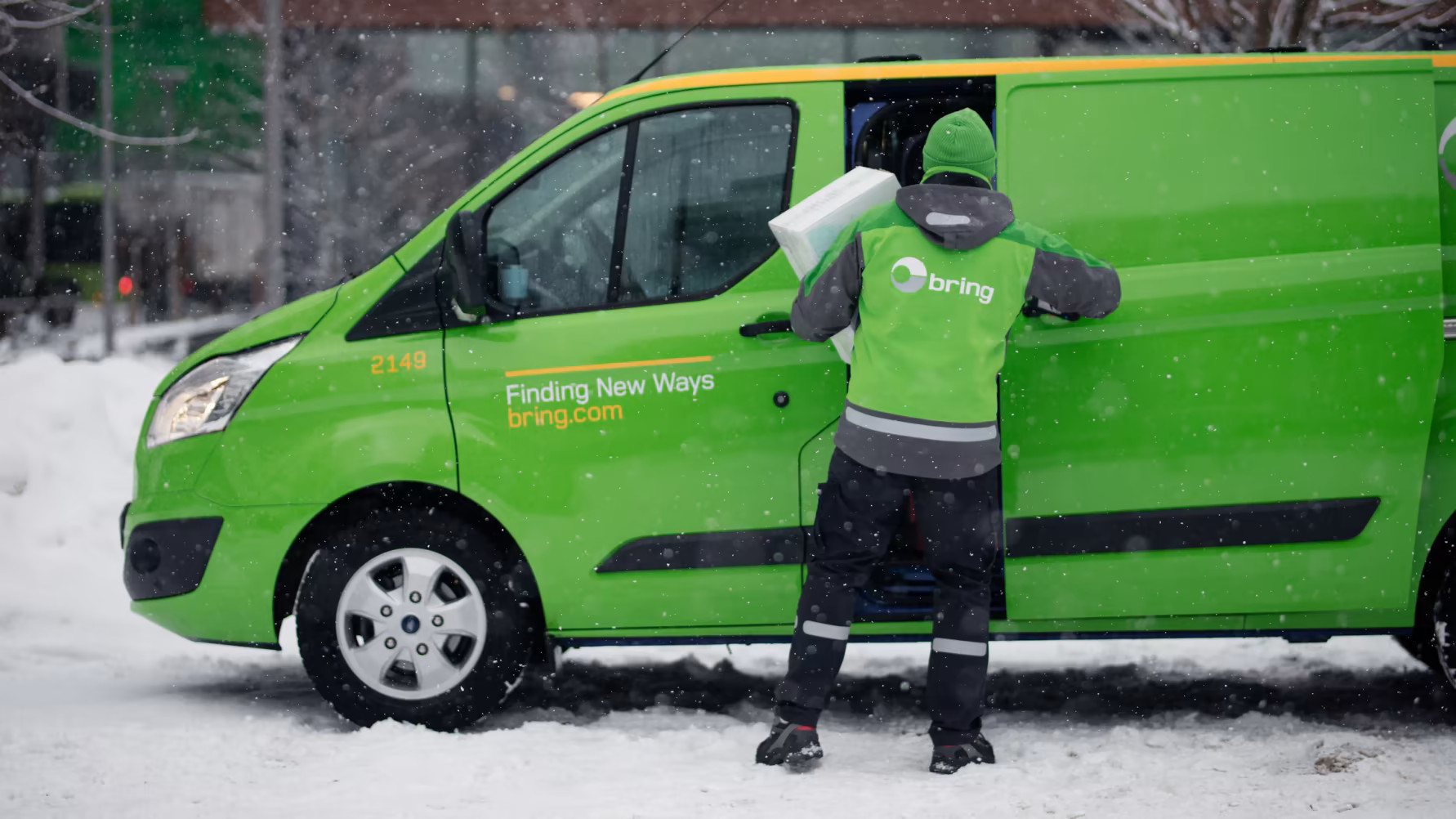    För första gången har Posten Bring-koncernen passerat 100 miljoner paket på ett år. 