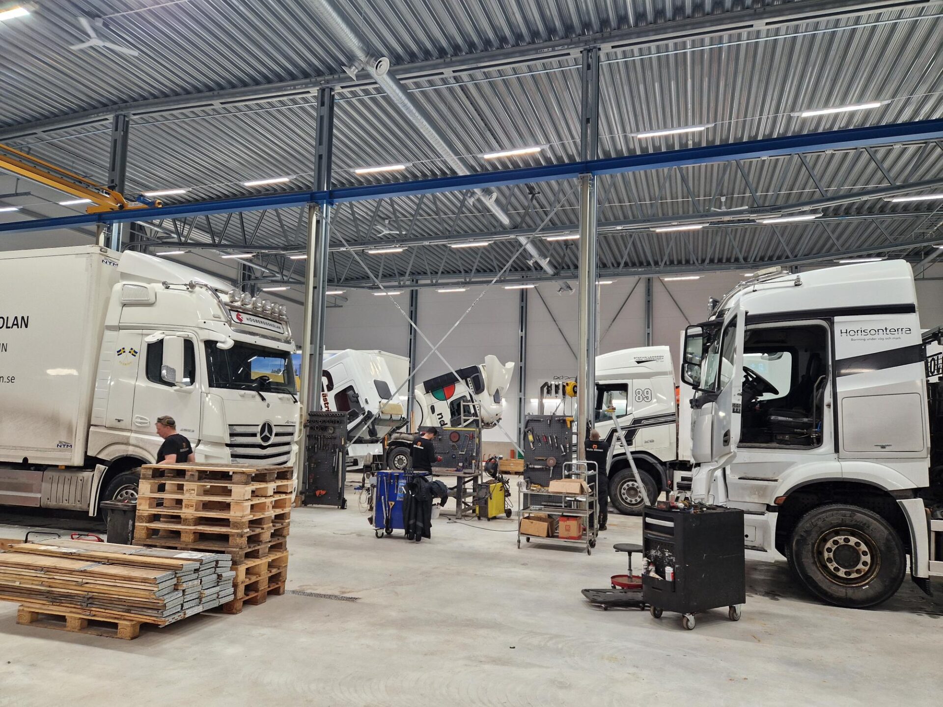 Att fordonen inom exempelvis transportnäringen hålls rullande är en mycket viktigt del av lönsamheten. Foto: Malte Månson/arkivbild.