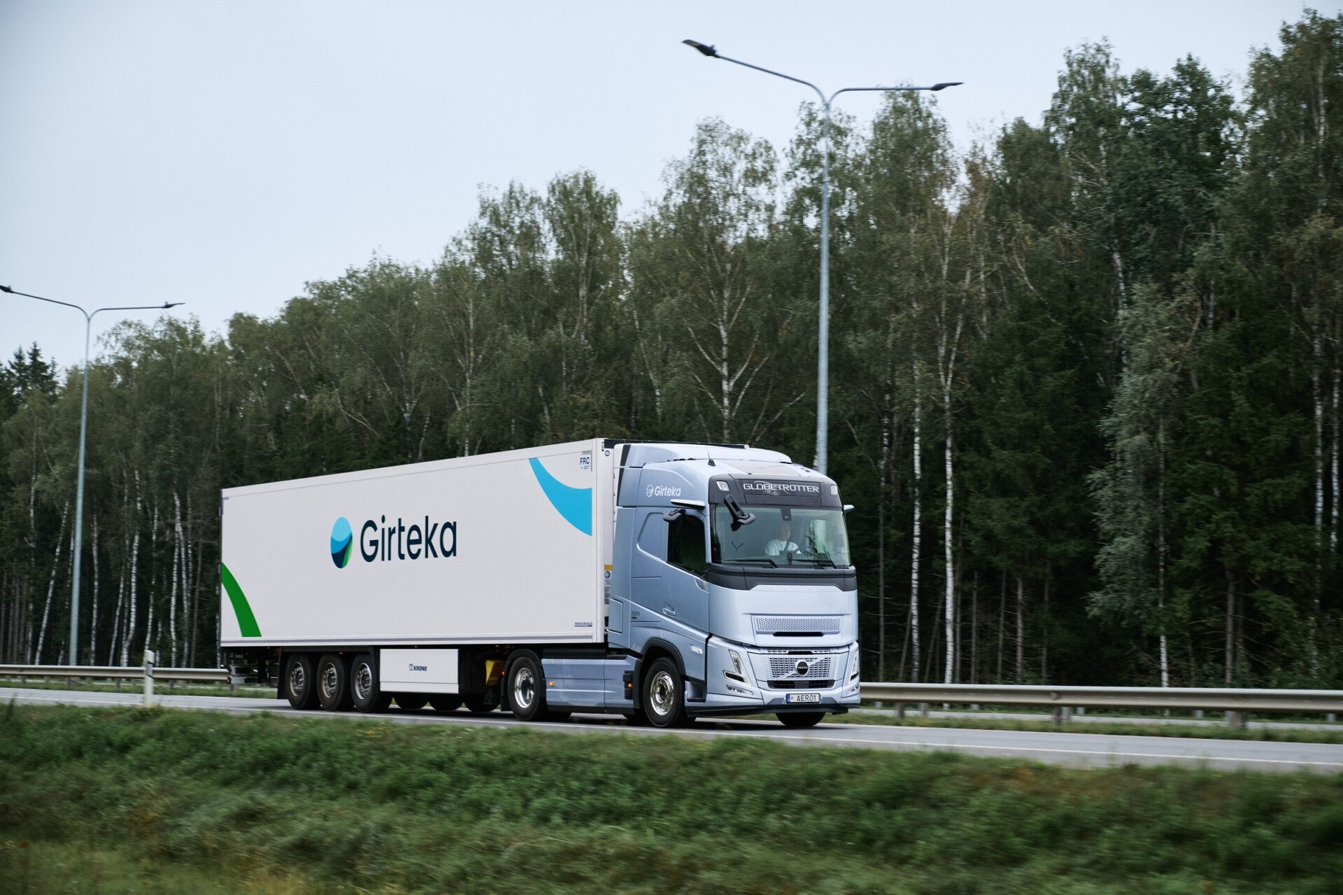 Med köpet vill Girteka upprätthålla effektivitet och tillförlitlighet. Foto: Girteka/Volvo Lastvagnar.