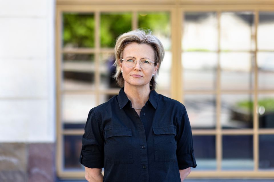Tina Thorsell, samhällspolitisk chef på Transportföretagen, saknar en riktad sänkning av elskatten för tunga elfordon i regeringens budget. Foto: Transportföretagen