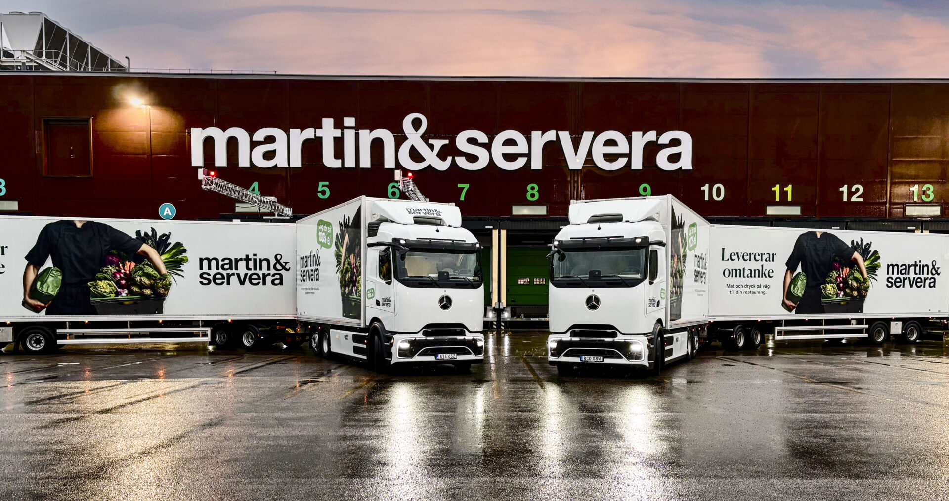 Nu har de två första eldrivna Mercedes-Benz eActros 600 ekipagen med kylaggregat satts i drift i Sverige.