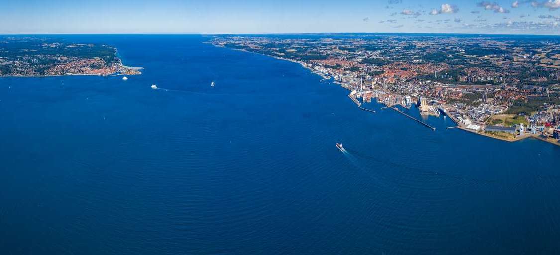    Utredningar har slagit fast att en fast HH-förbindelse är genomförbar, lönsam samt bidrar till regionala och nationella nyttor inom ramen för befintlig transportinfrastruktur. 