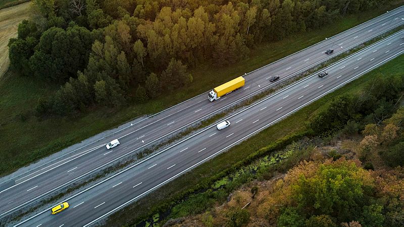 "Vi går från årliga mätningar till i vissa fall daglig datainsamling", säger Fredrik Lindström, Nationell Samordnare, Tillstånd belagd väg på Trafikverket. Foto: Trafikverket.