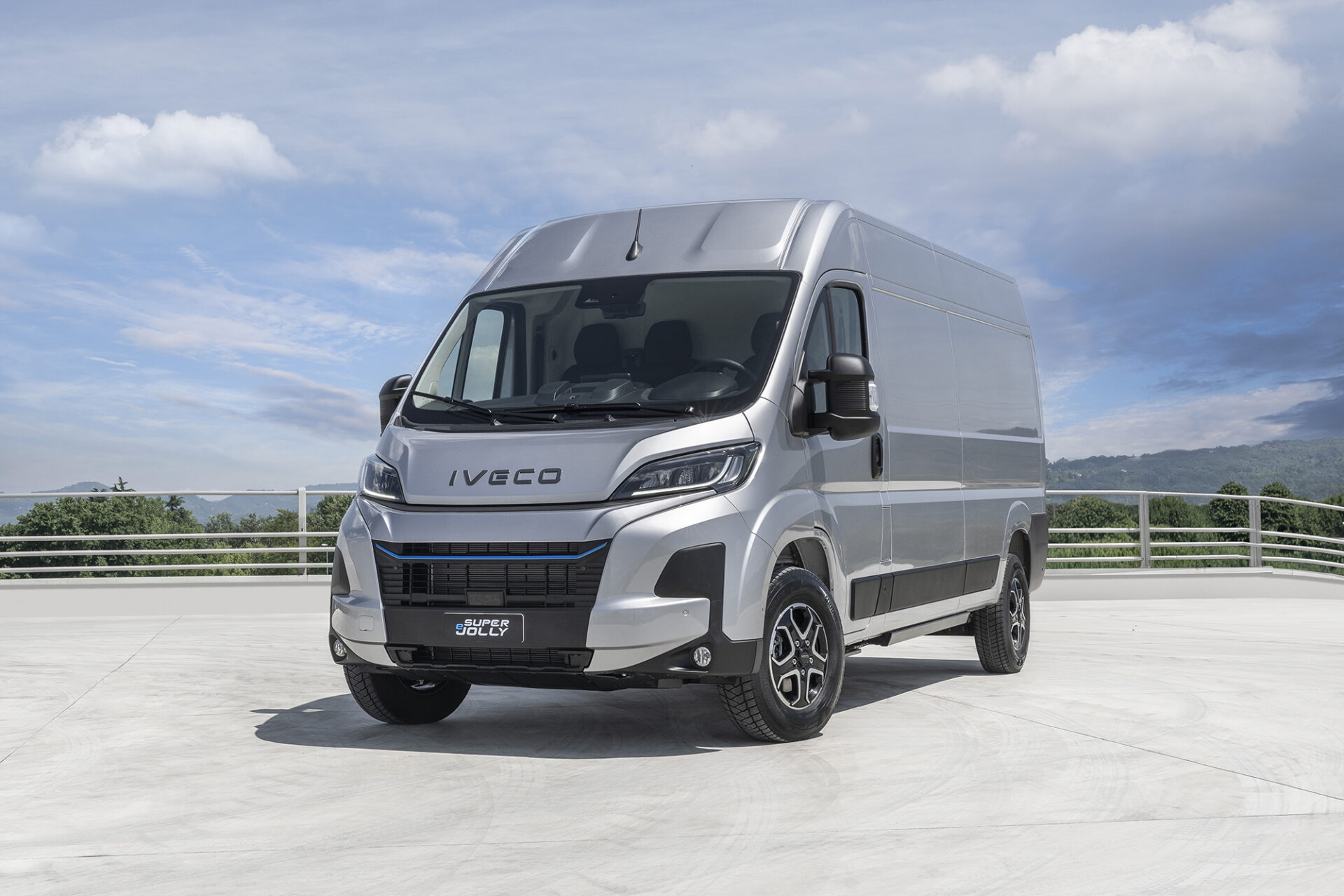 eSuperJolly är utvecklad för professionell användning i nordisk stadsmiljö och erbjuds i två viktversioner: 3,5 ton och 4,25 ton. Foto: IVECO